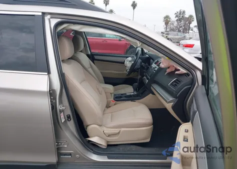 2017 Subaru Outback 2.5I Premium z USA, uszkodzony, nr VIN 4S4BSAFC9H3203968